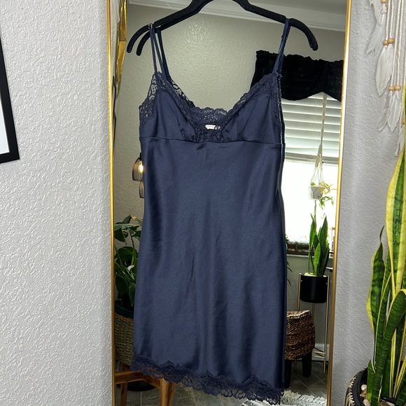 House of CB 'Soraya' Navy Satin Slip Dress NWOT - Picture 7 of 11